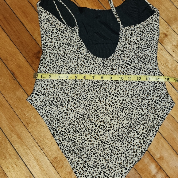 Animal print swim suit - Picture 2 of 3